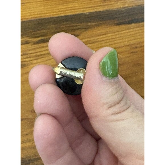 Vintage Avon Round Gold Tone Black Clip On Earrings Stud - Picture 6 of 6